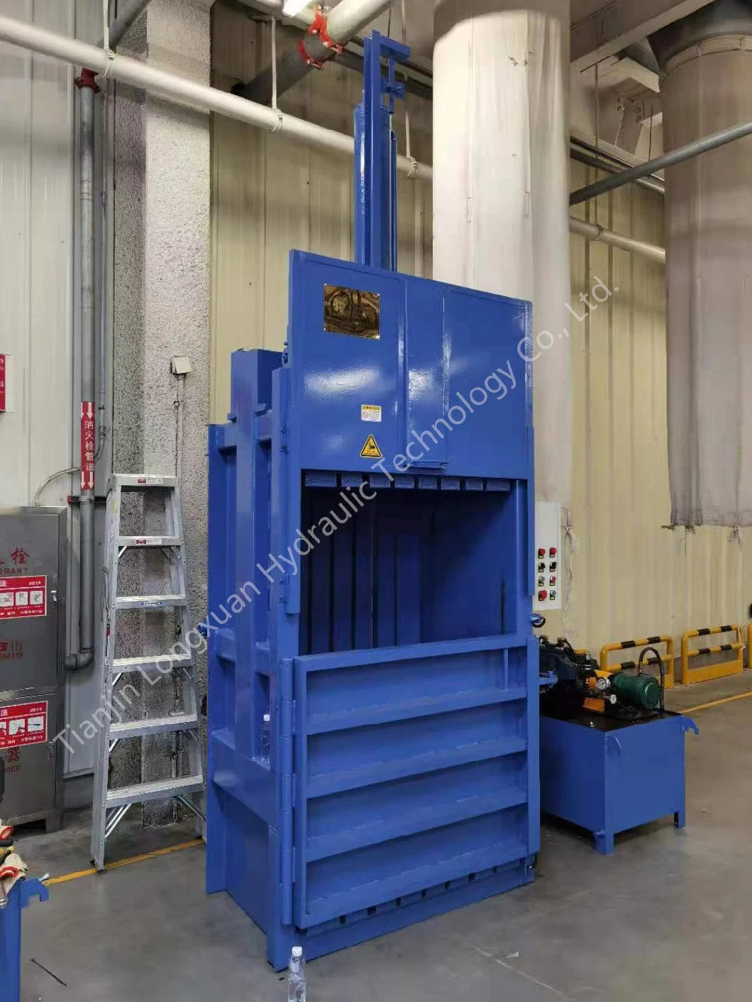 Hot Sale Small Vertical Baler for Waste Paper, Carton, Film, Outer Packaging Material